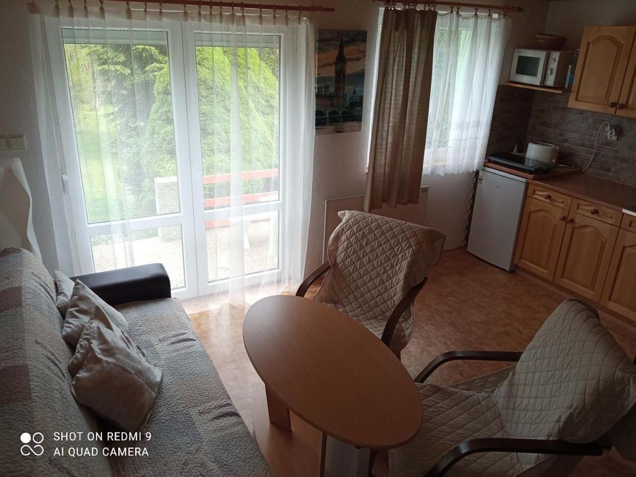 Chata Lazne Evzenie Klášterec nad Ohří Exteriör bild