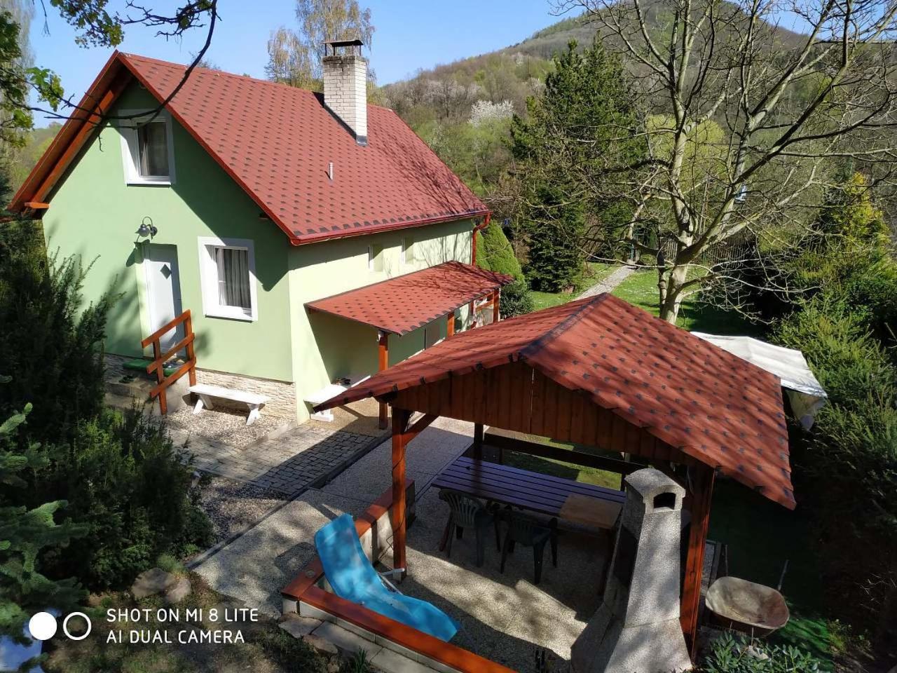 Chata Lazne Evzenie Klášterec nad Ohří Exteriör bild