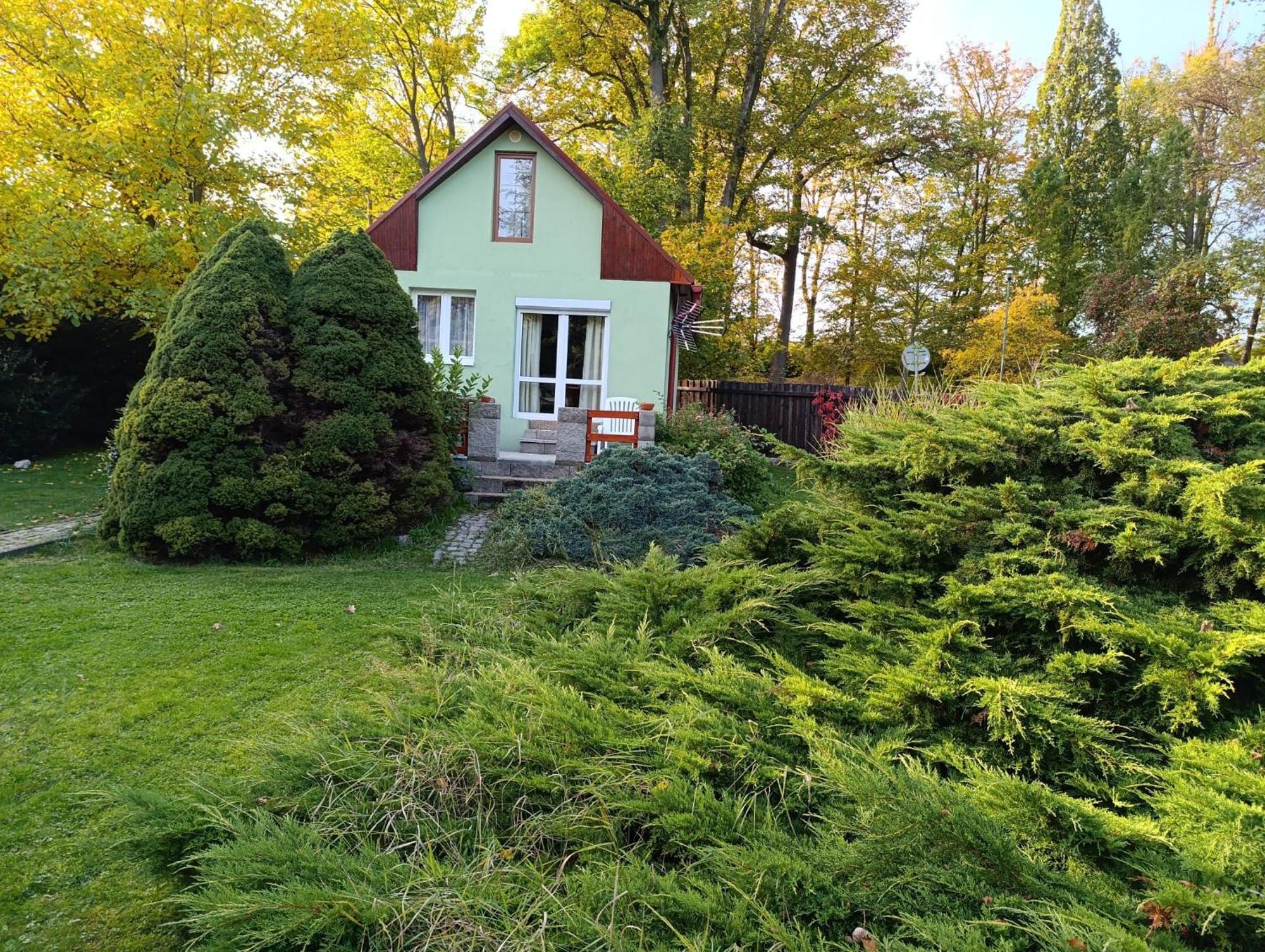 Chata Lazne Evzenie Klášterec nad Ohří Exteriör bild