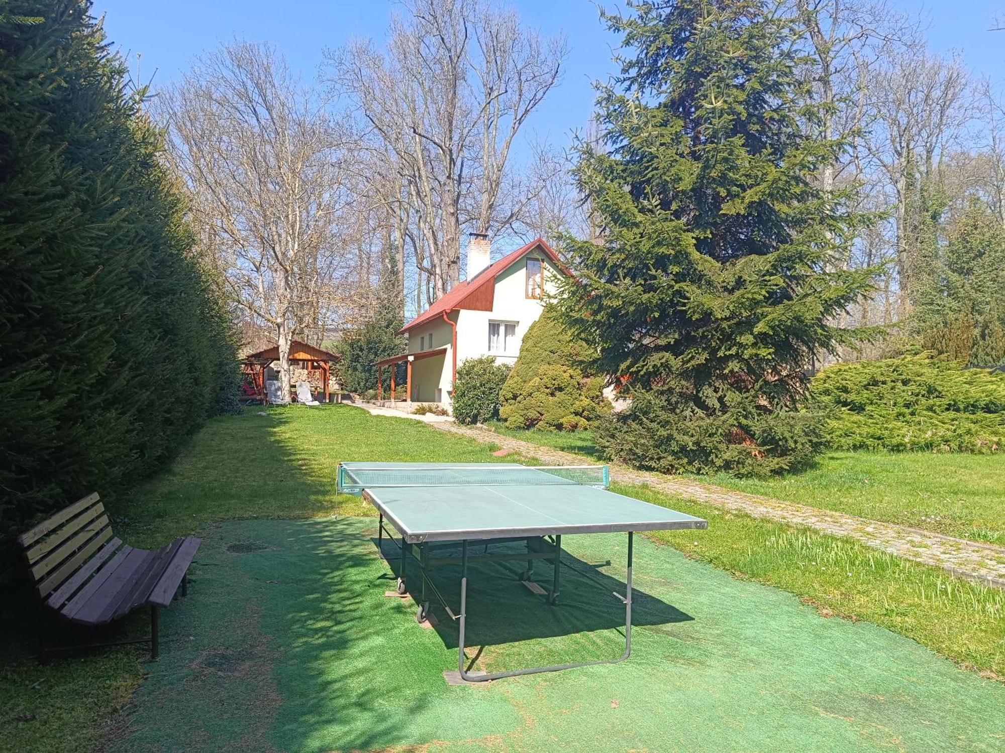 Chata Lazne Evzenie Klášterec nad Ohří Exteriör bild