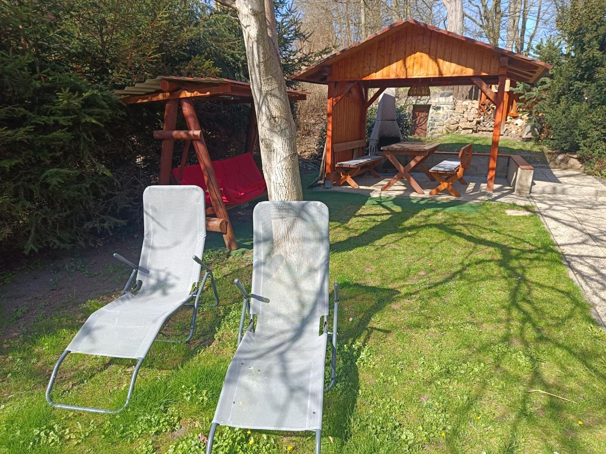 Chata Lazne Evzenie Klášterec nad Ohří Exteriör bild